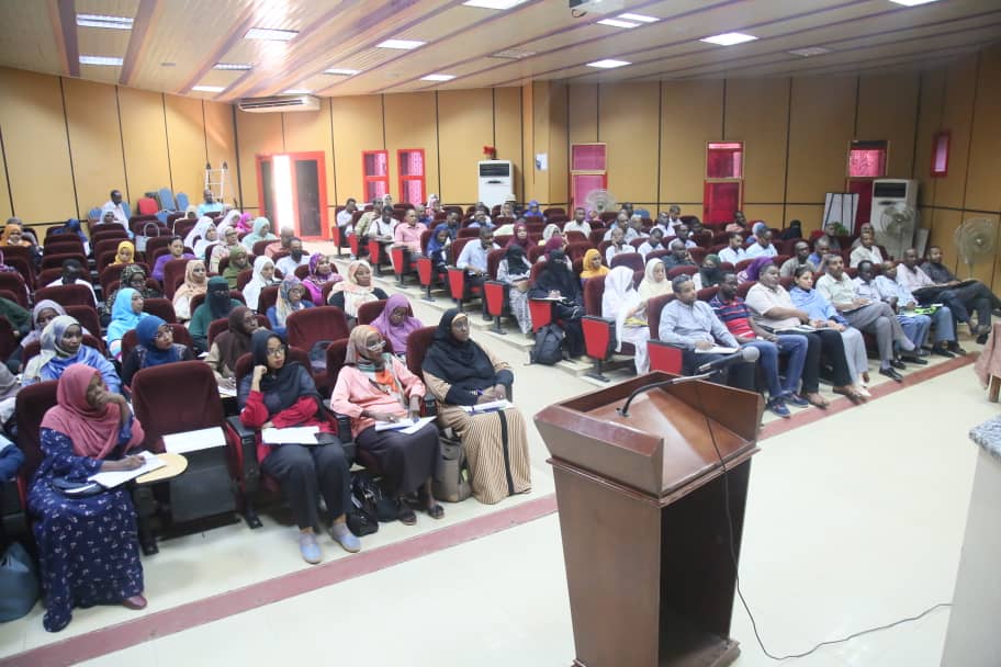 إنطلاقة الدورة تدريبية حول لوائح ونظم التسجيل والنتيجة