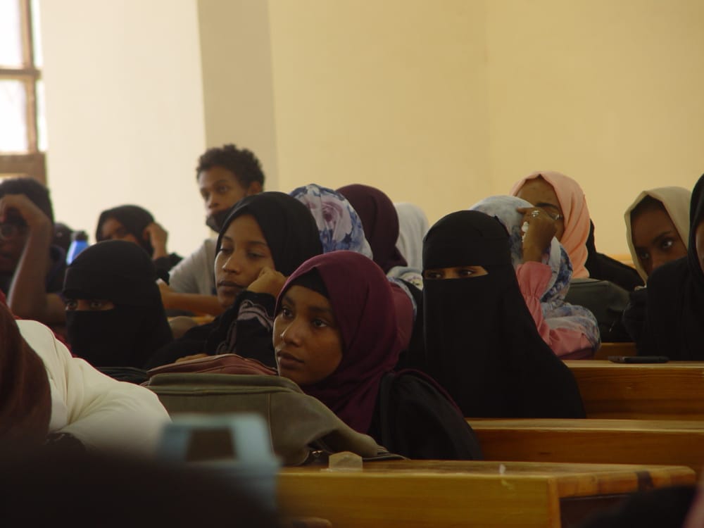 الورشة المصغرة للتعريف بعمل الروابط والجمعيات