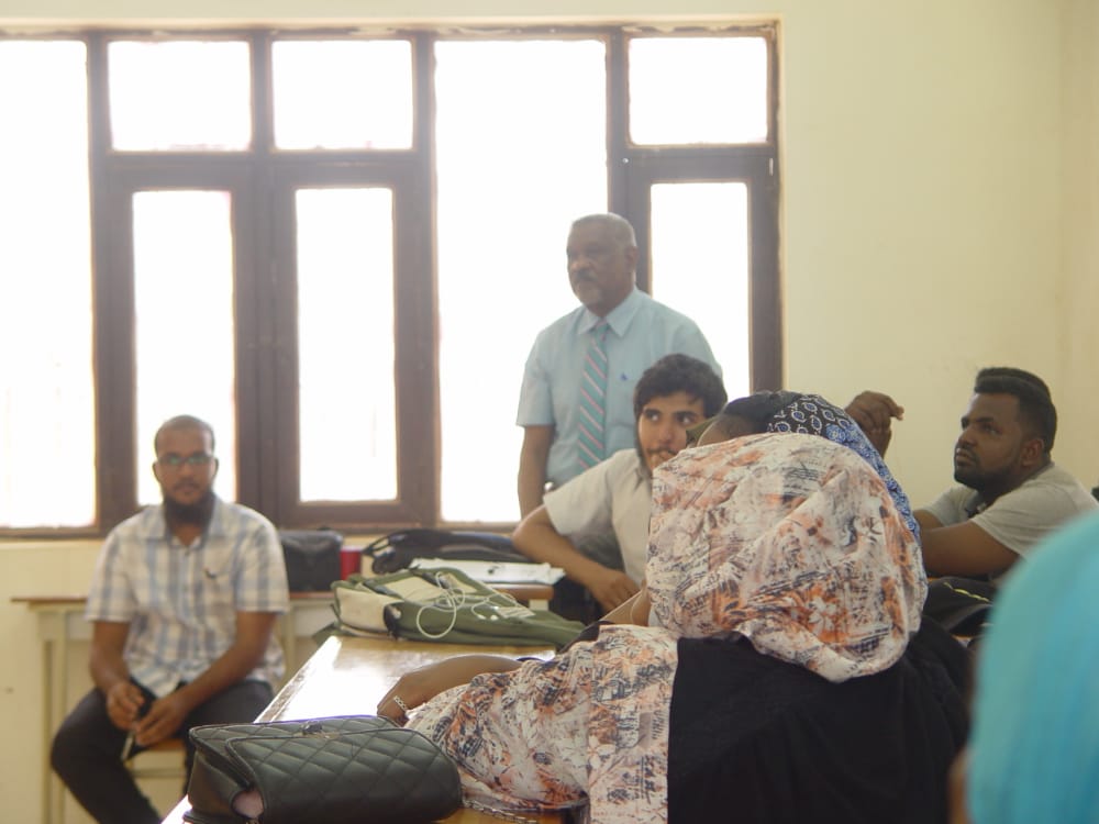 الورشة المصغرة للتعريف بعمل الروابط والجمعيات
