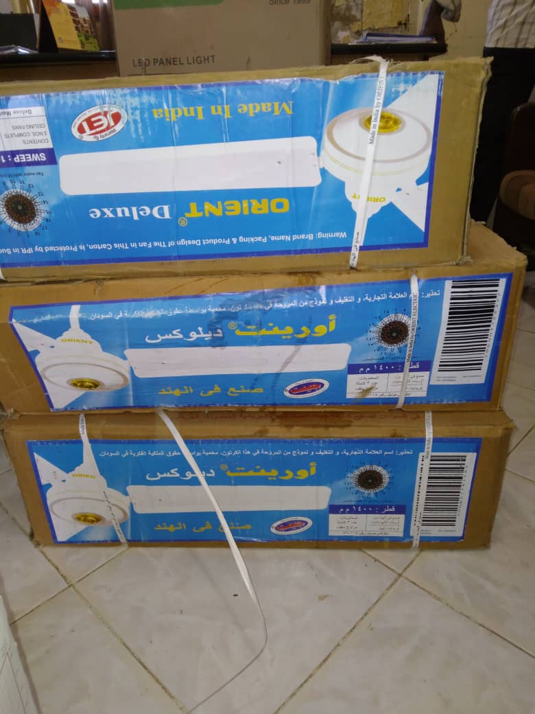 كلية الهندسة بجامعة السودان تتسلم معينات لتهيئة البيئة بالكلية من خريجيها