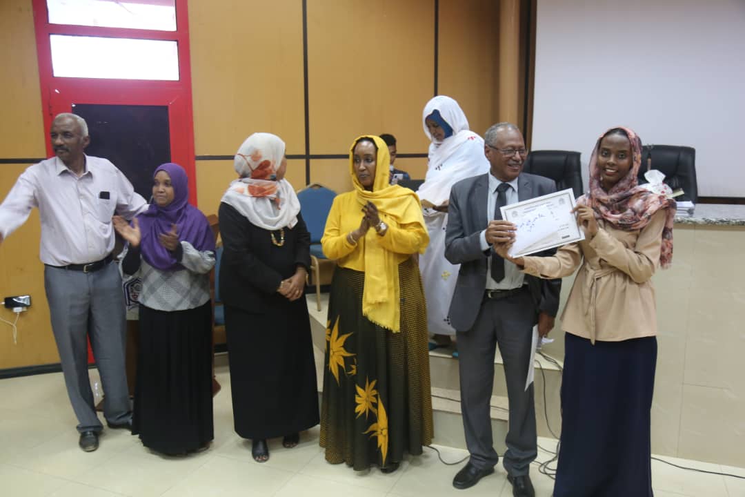 كلية علوم الحاسوب بجامعة السودان تحتفل بالطلاب الجدد وتكرم المتفوقين