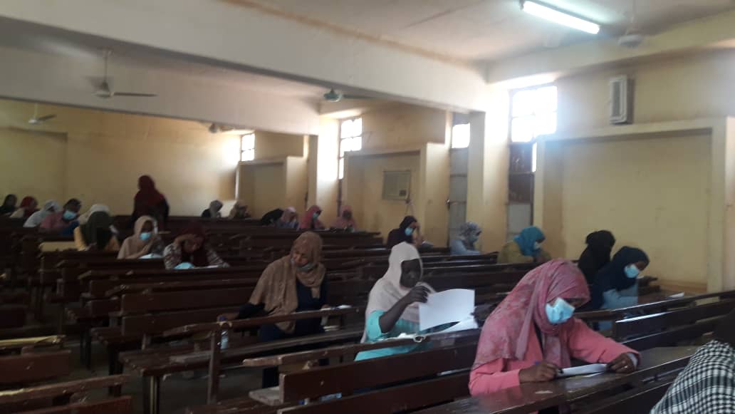 إنعقاد امتحانات تنظيم المهن البيطرية بكلية الطب البيطري بجامعة السودان
