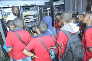 Students of Omdur English Private School Visit SUST Computer Center